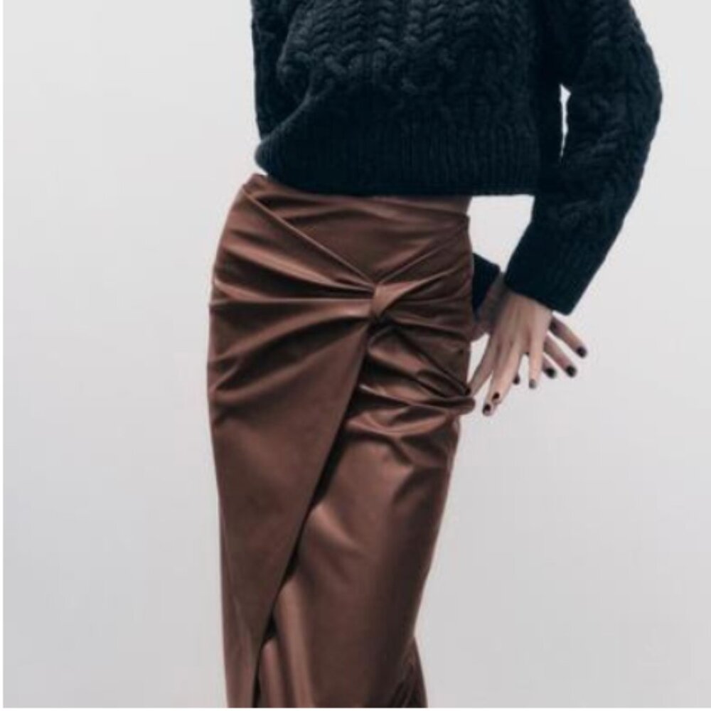 Zara - FAUX LEATHER KNOTTED SKIRT - Dark Brown